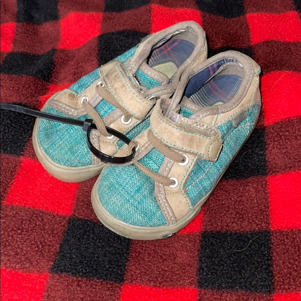 Keen Turquoise Shoes